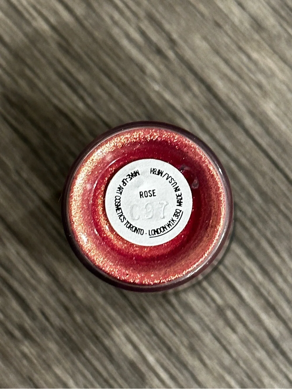 MAC Cosmetics rich shimmer